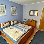 Gardenstreet48